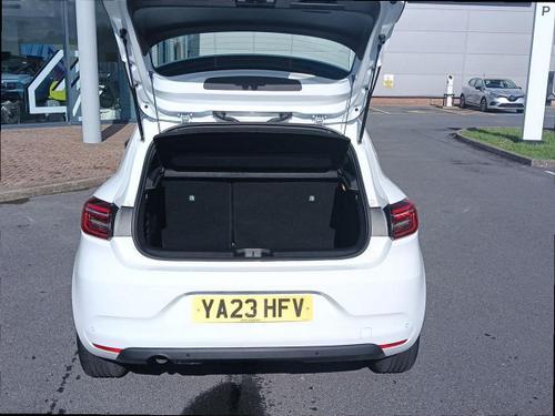 Renault CLIO Photo autoimg-8720546b82a574aef0595158ac270ca3ce0f74e4.jpg