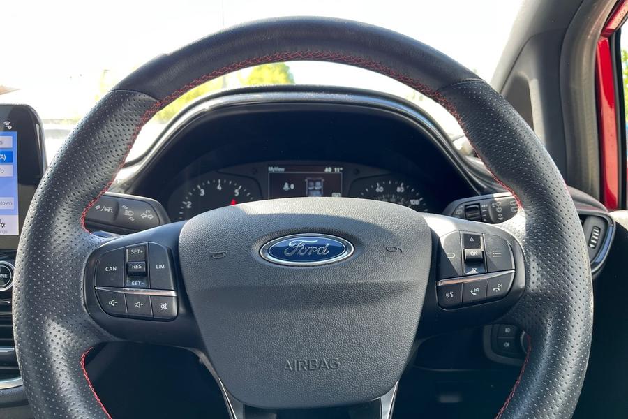 Ford FIESTA Photo autoimg-872119f3d2667ee0ae4859bb5f0bb09b3c79c4cb.jpg