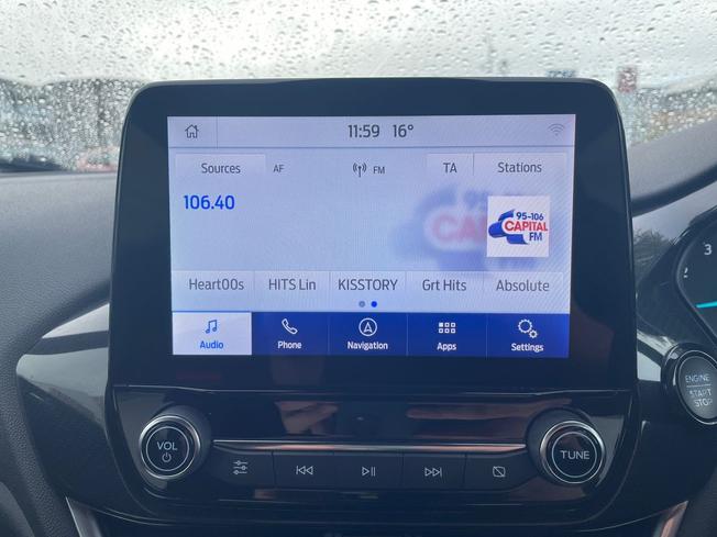 FORD Fiesta Photo 13