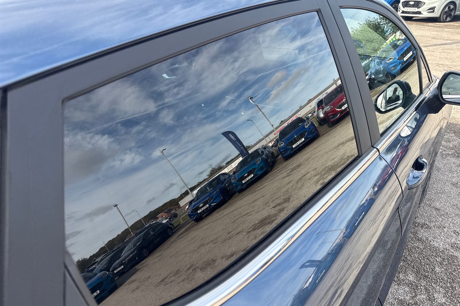 Ford FIESTA Photo 23