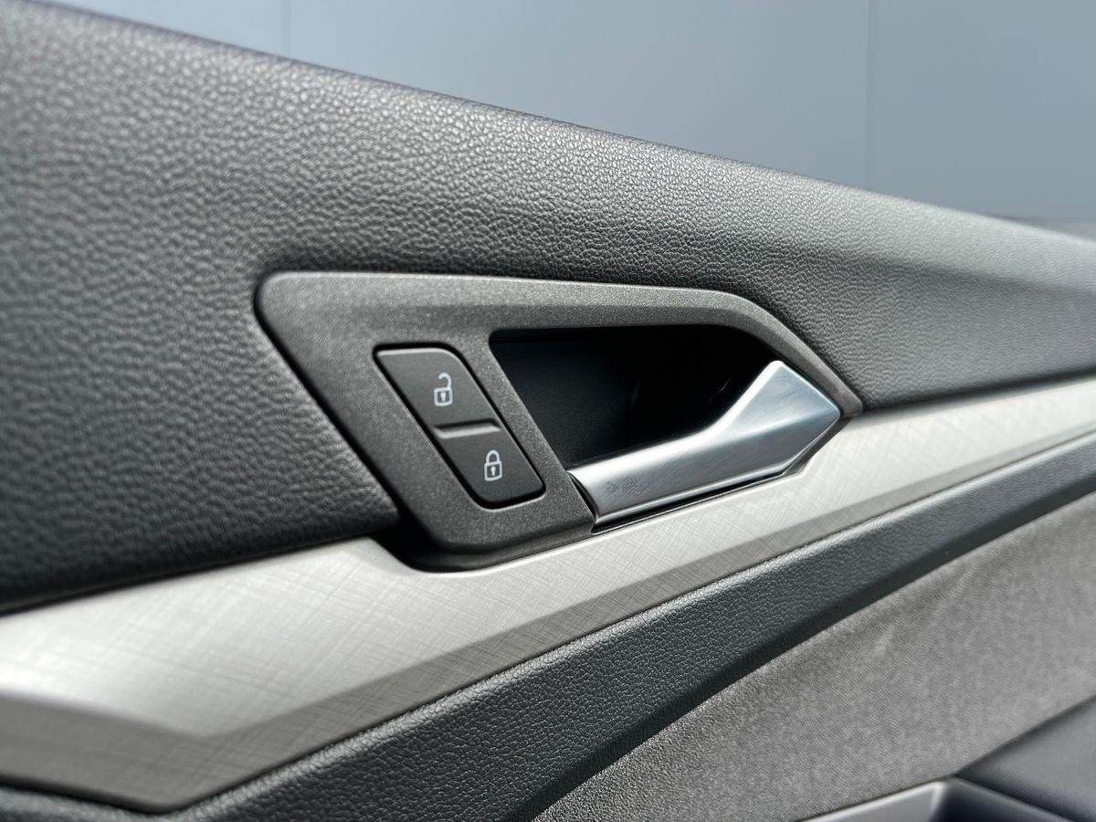 Volkswagen Golf Photo autoimg-8727a9d4ee7eed39fd3c0a55c5c11c88889ec7e8.jpg