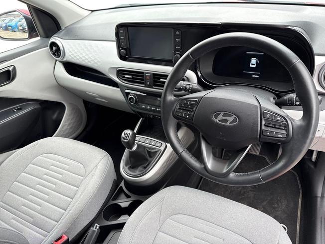 HYUNDAI i10 Photo 6