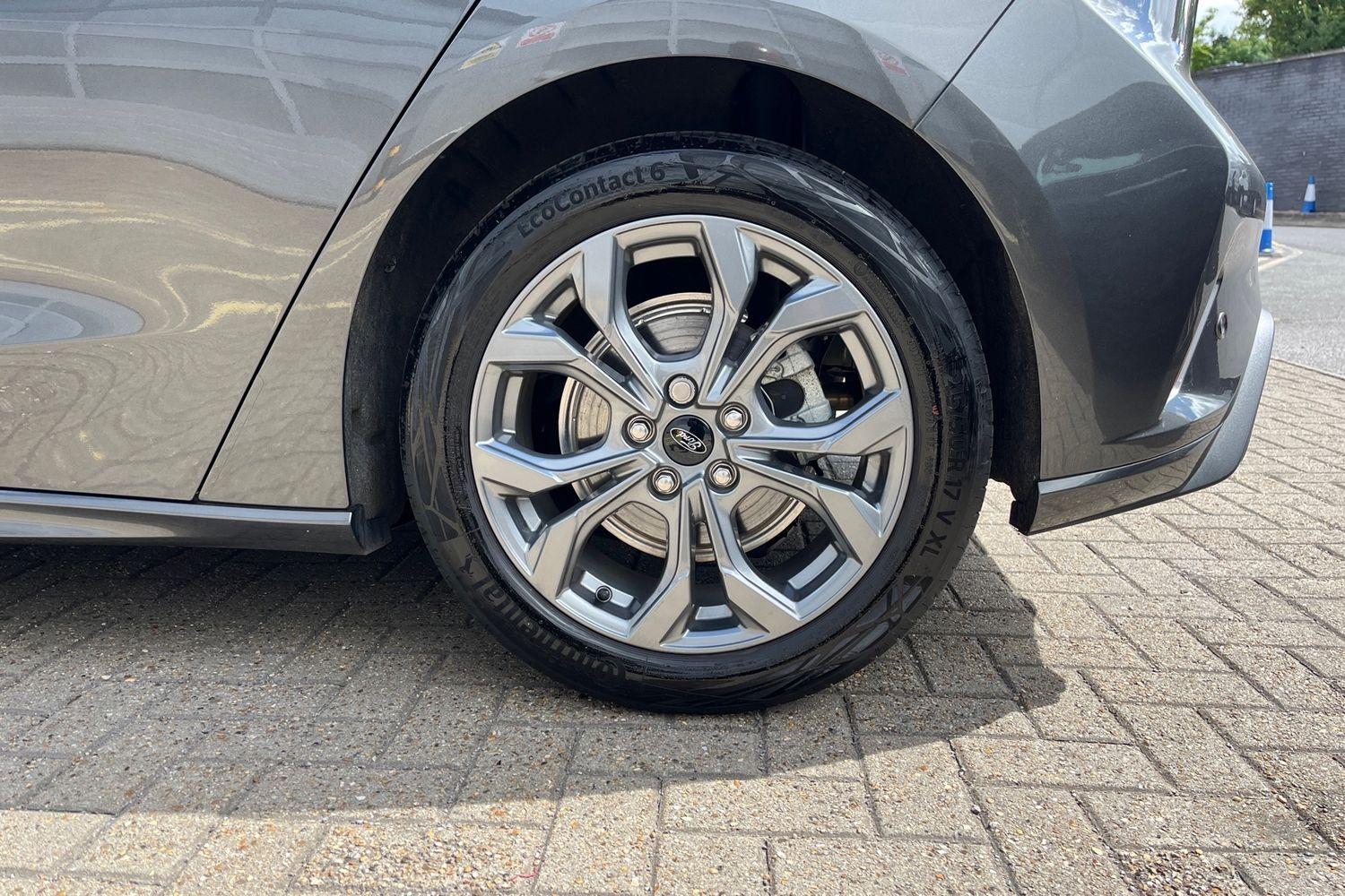 Ford Focus Photo 7