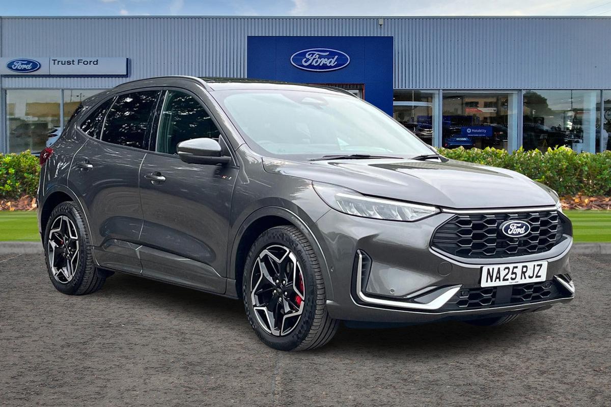 Ford Kuga listing photo