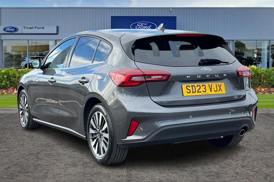 Ford Focus Photo autoimg-872b21d1806476df80abe21a17e59ac22d1f1184.jpg