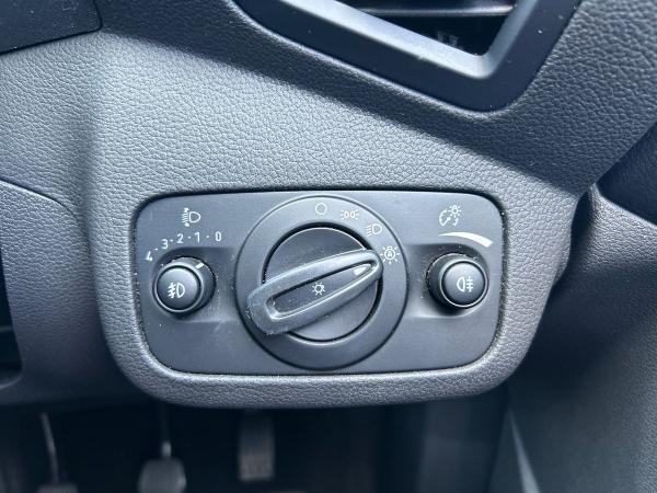 Ford Kuga Photo autoimg-872bd67f432e1beaeb927ff1f290e4bc6f98d853.jpg