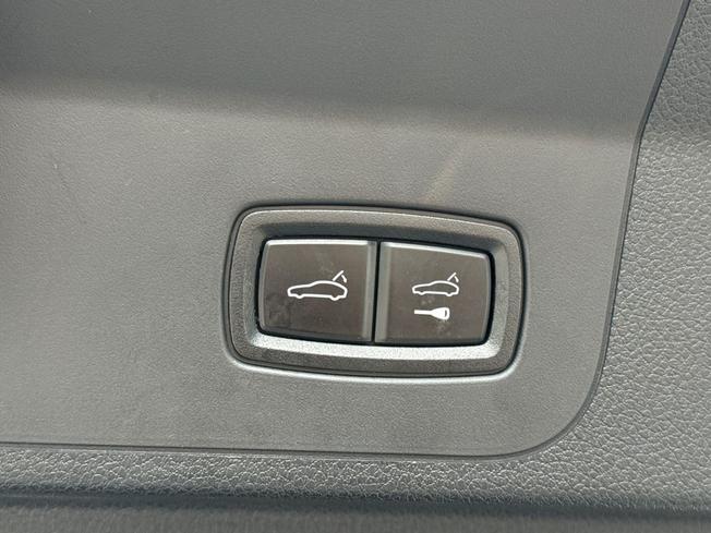 PORSCHE Panamera Photo 48