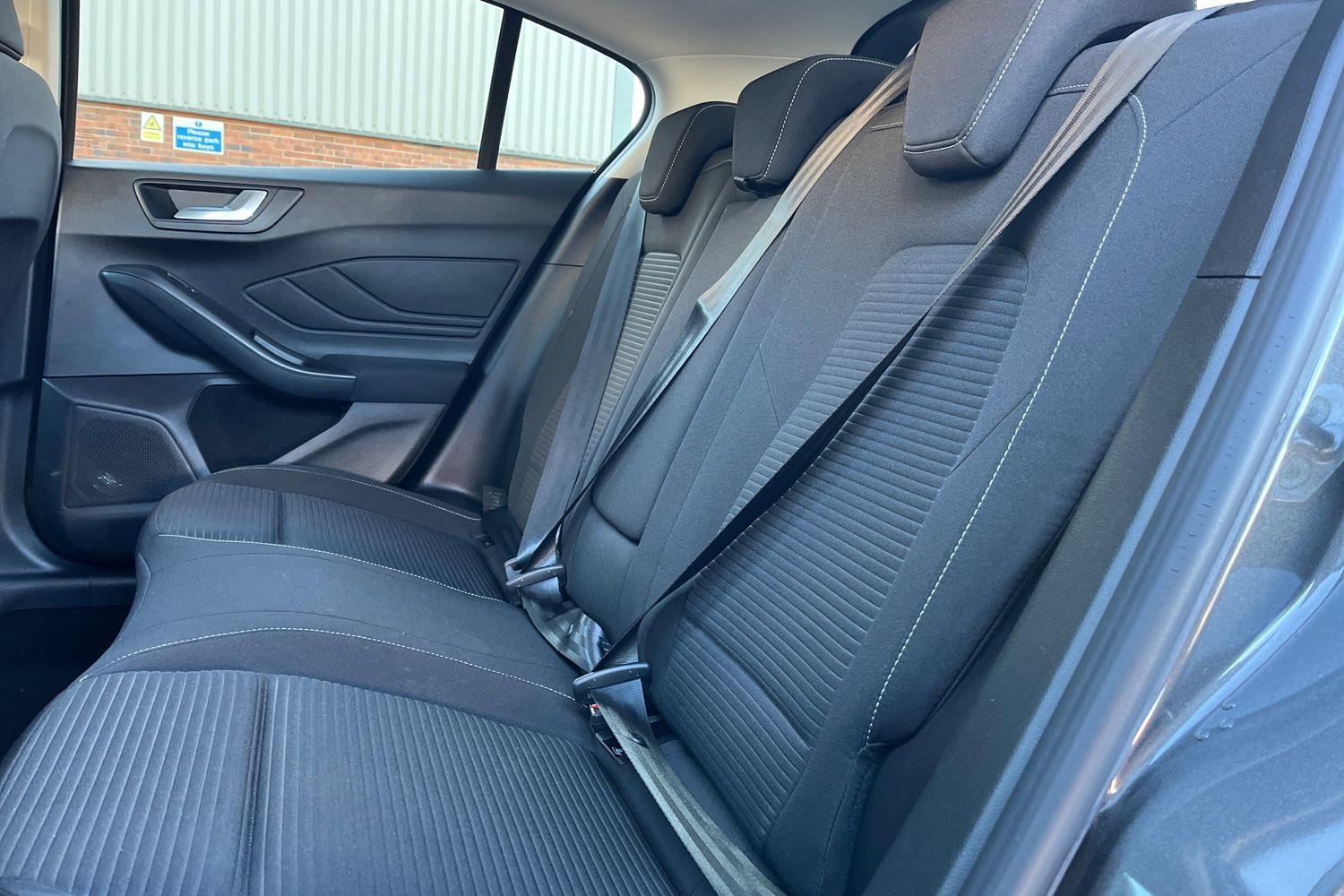 Ford Focus Photo 19