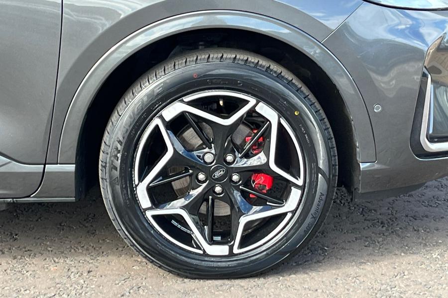 Ford KUGA Photo autoimg-87357e0a6433717b13d1d10beac5f4245f68bbee.jpg