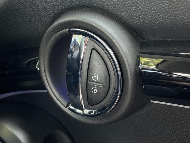 MINI Hatch Photo 33