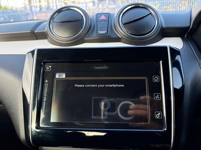 SUZUKI Swift Photo 14
