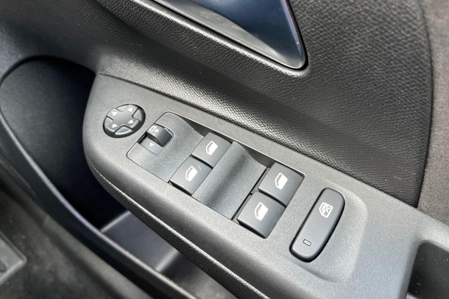 Vauxhall CORSA Photo autoimg-873b2bd236da2e28a08d5627e7ec976423c4b223.jpg