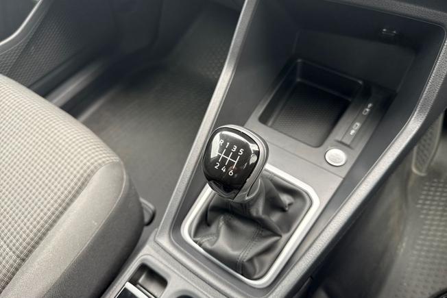 VOLKSWAGEN Caddy Photo 34