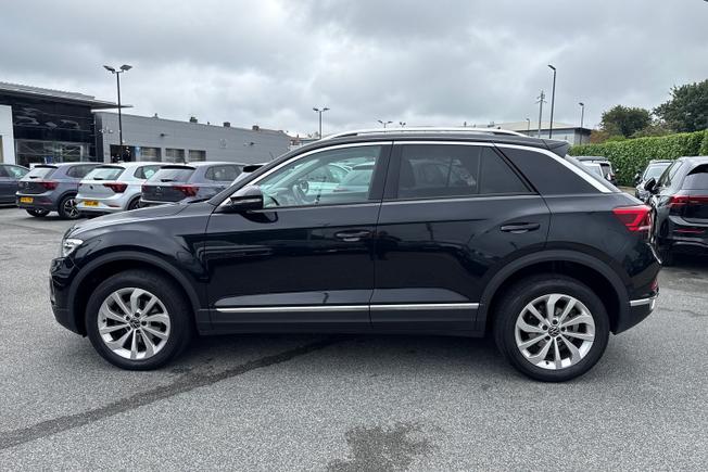 Volkswagen T-Roc Photo 32