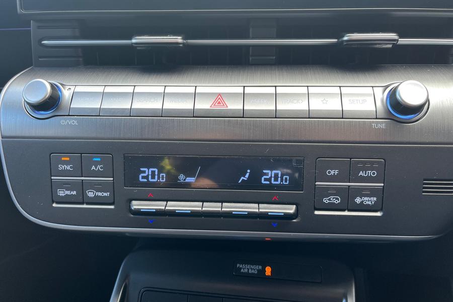 Hyundai KONA Photo autoimg-873d7477c8f52aae3fb2988dcddca2a2e16d7139.jpg