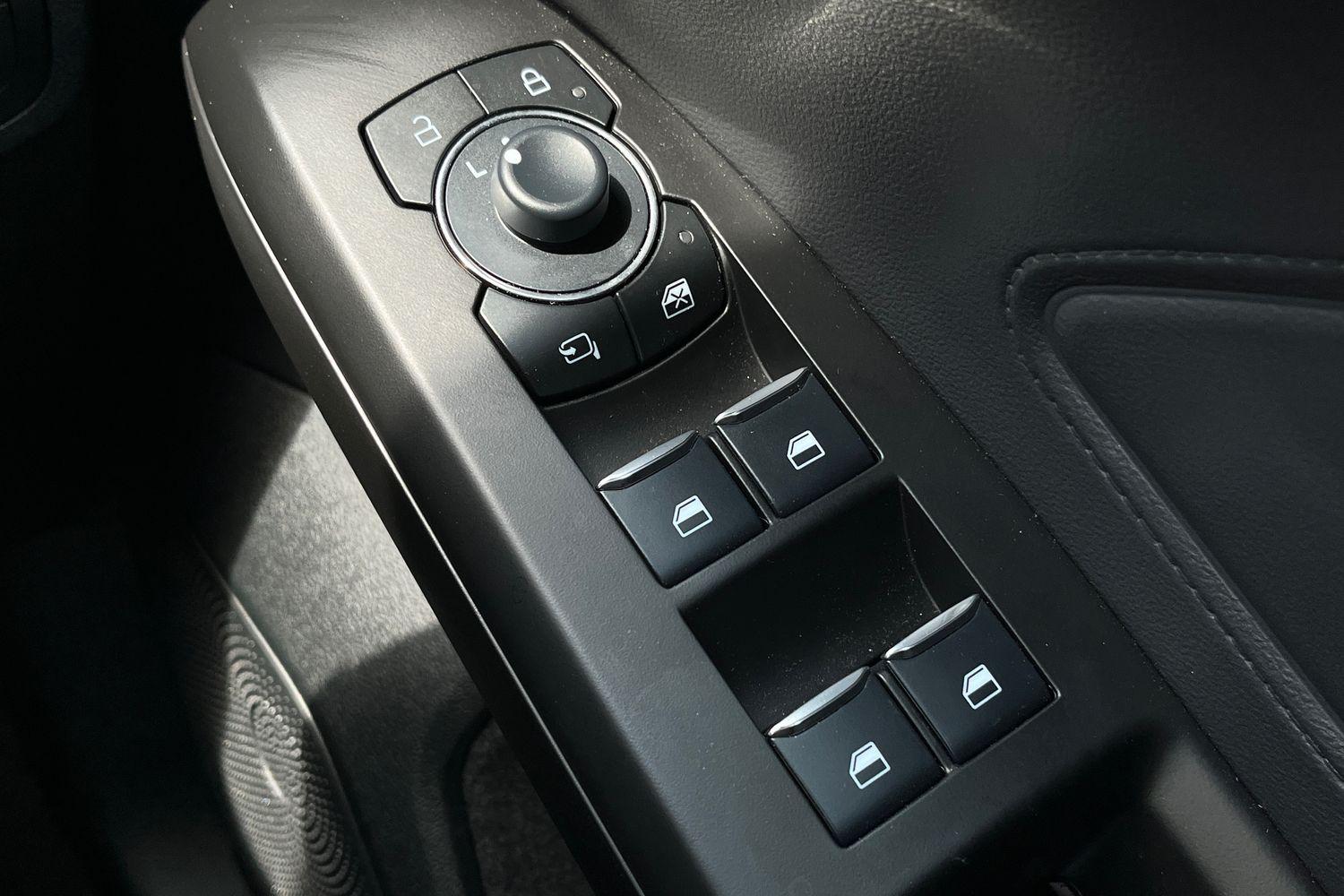 Ford Focus Photo 15