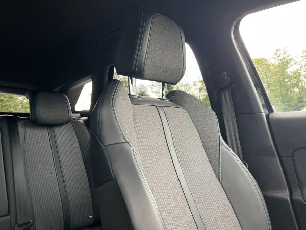 Peugeot 3008 Photo autoimg-8744c91da35408a38a77471893a6d752e826a52d.jpg