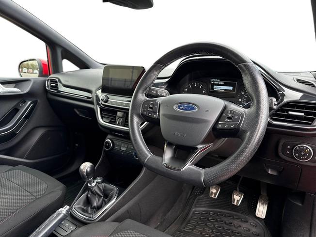 FORD Fiesta Photo 6