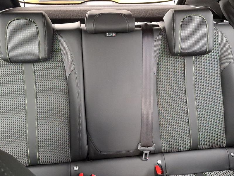 Used Peugeot E-2008 OY21RBZ 29