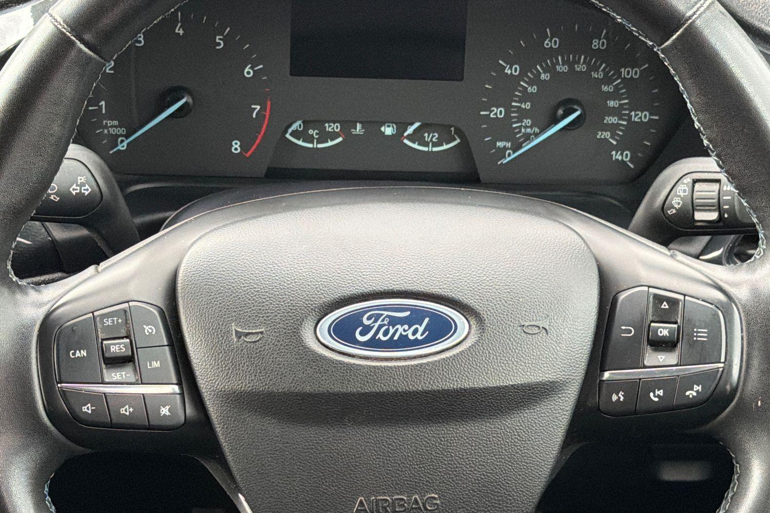 Ford Fiesta Photo 11