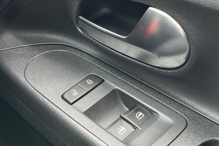 Volkswagen UP Photo autoimg-874c8b8b94b9a7fd19a9e272ede73a1c31c581ec.jpg