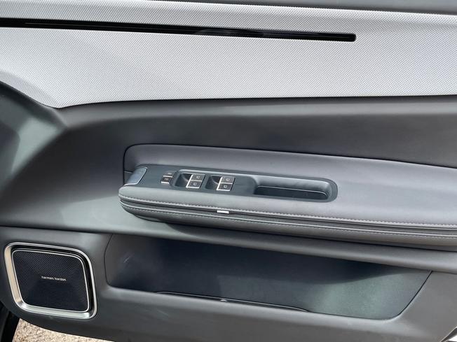 POLESTAR 4 Coupe Photo 32