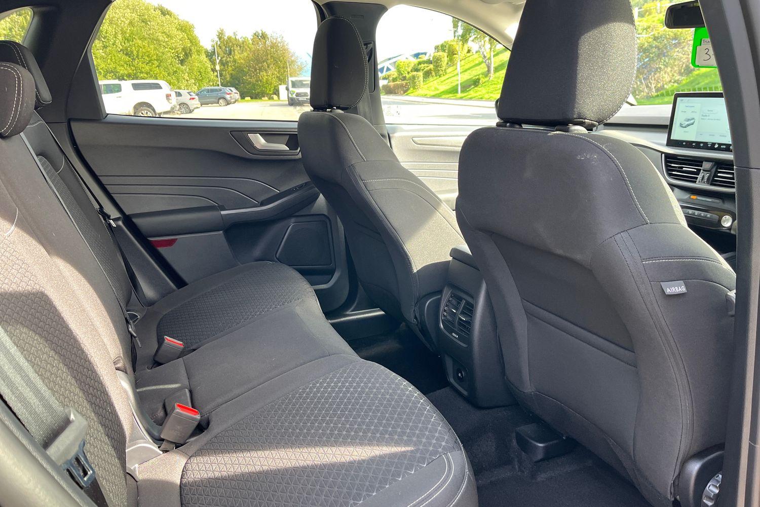 Ford KUGA Photo 37