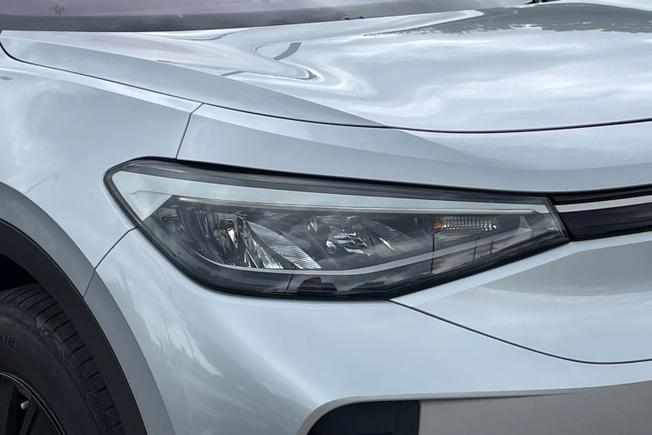 VOLKSWAGEN ID.4 Photo 19