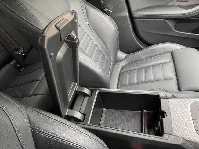 BMW I4 Photo 42