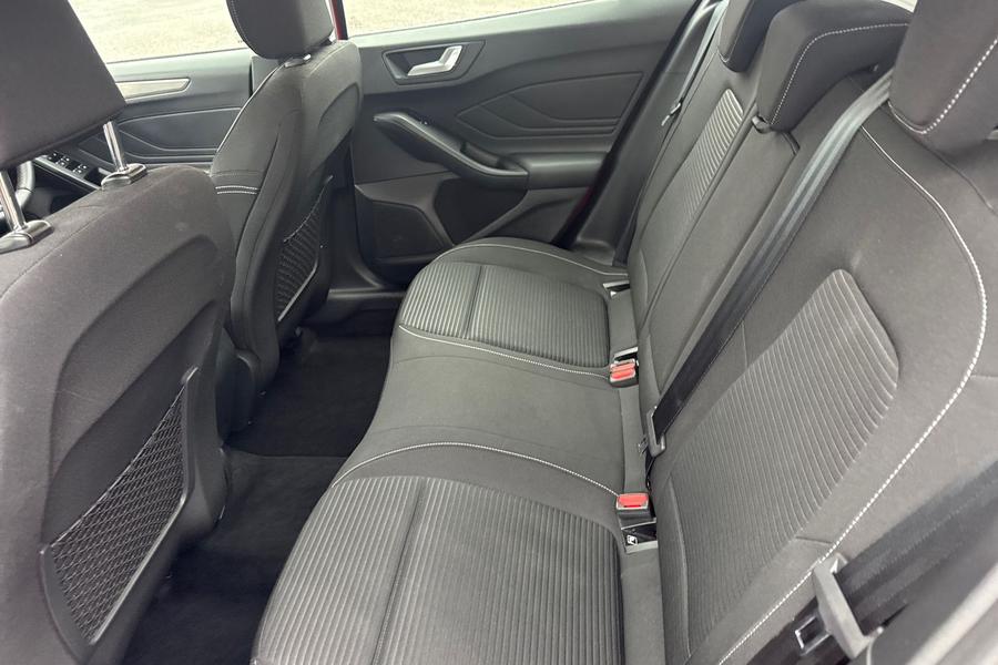 Ford FOCUS Photo autoimg-87535f7bb9c03888710b4616b9a0dbc2d1d7c38a.jpg