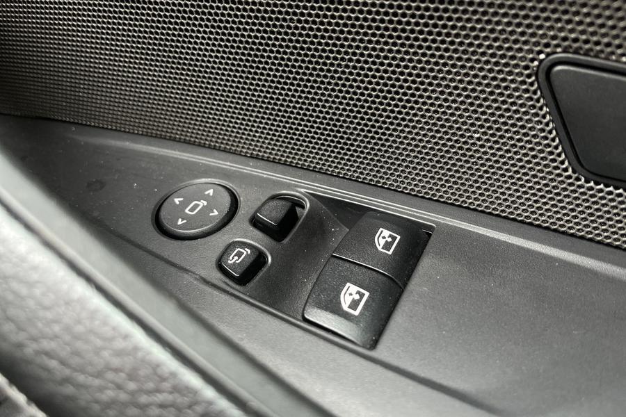 BMW 4 Series Photo autoimg-8754288f28504ede1b3381116744dee5e2b017b7.jpg