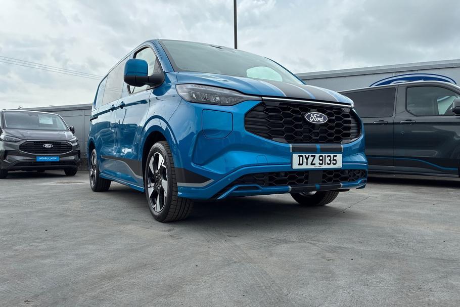 Used Ford TRANSIT CUSTOM DYZ9135 23