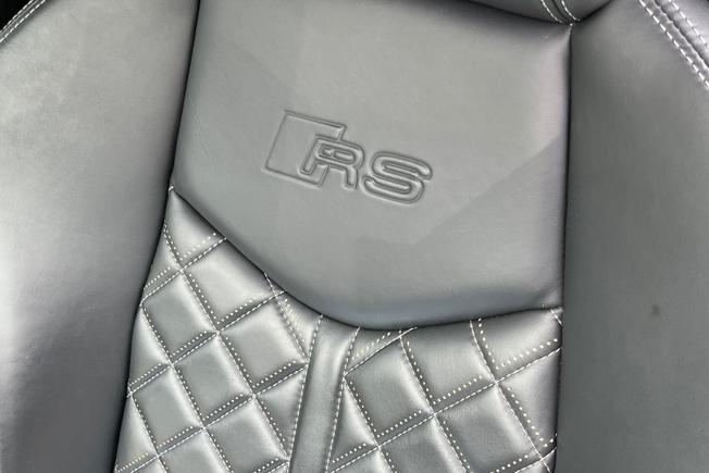 AUDI Tt Rs Photo 39