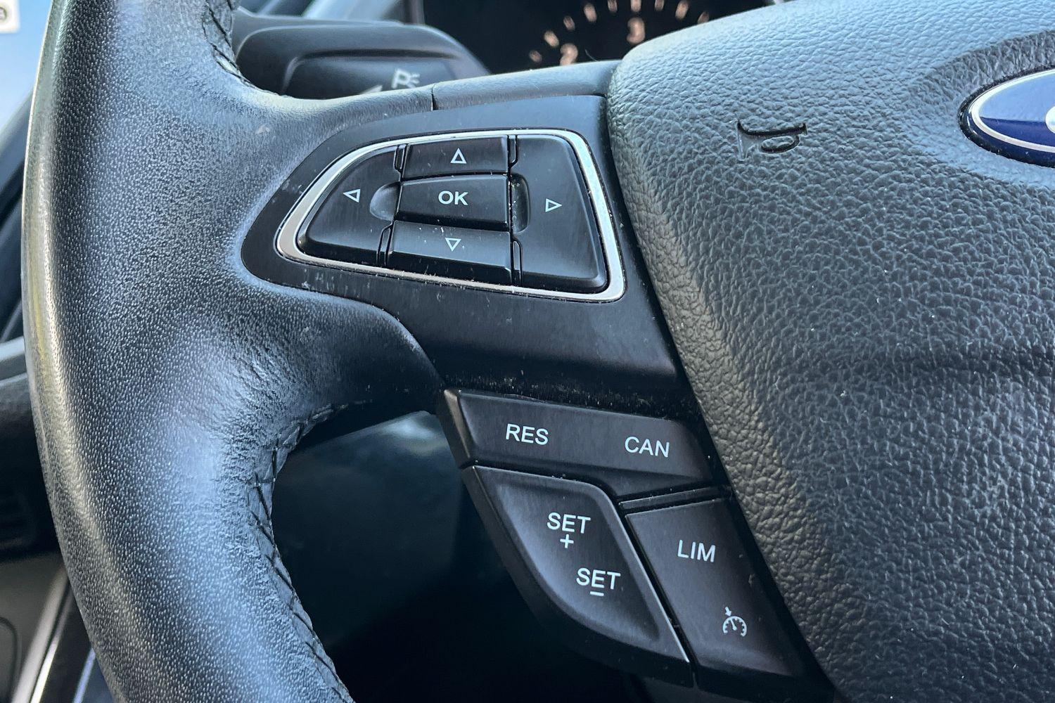 Ford Kuga Photo 34