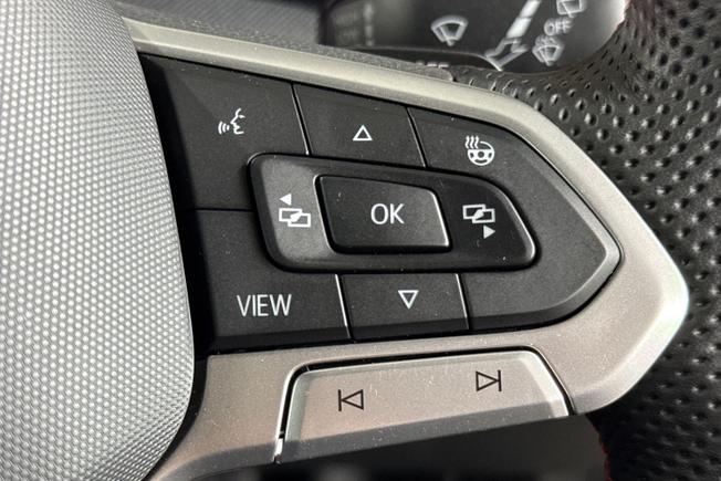 VOLKSWAGEN Golf Photo 17