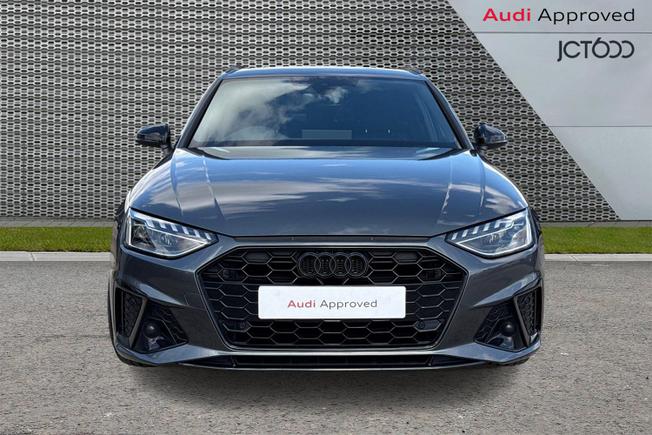 Audi A4 Avant Photo 8