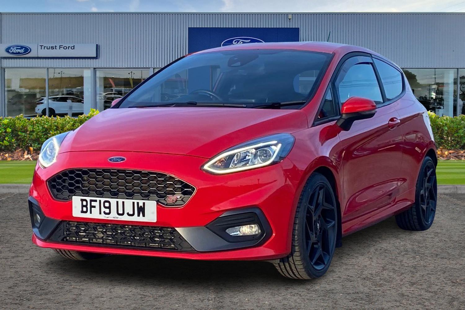Ford Fiesta Photo 4