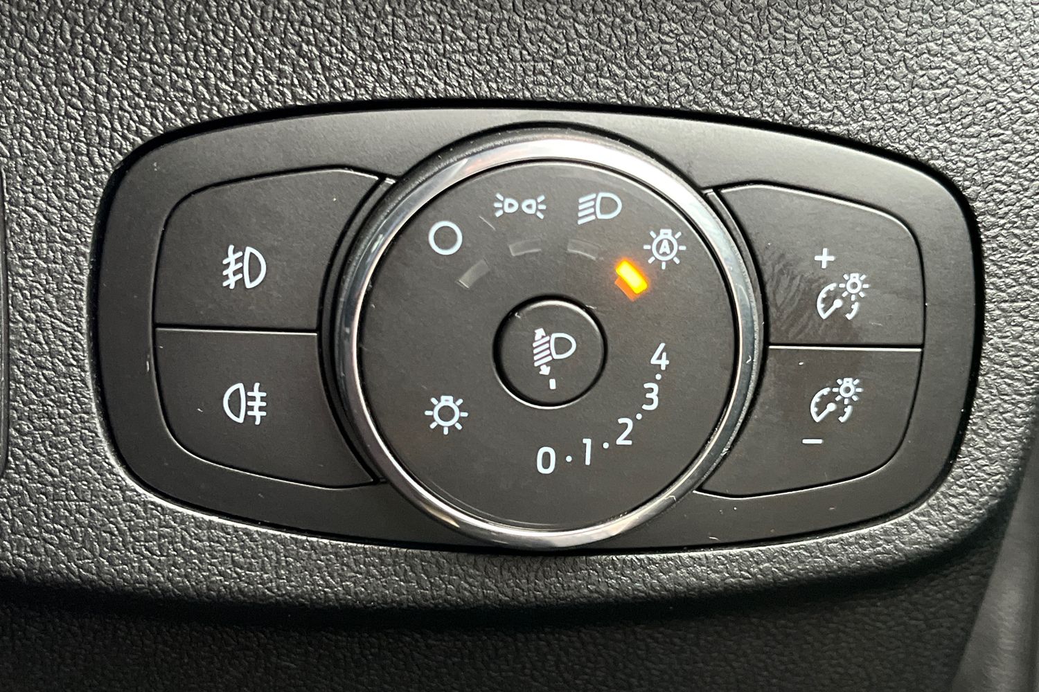 Ford FOCUS Photo 22