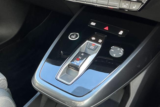 AUDI Q4 E-Tron Photo 31