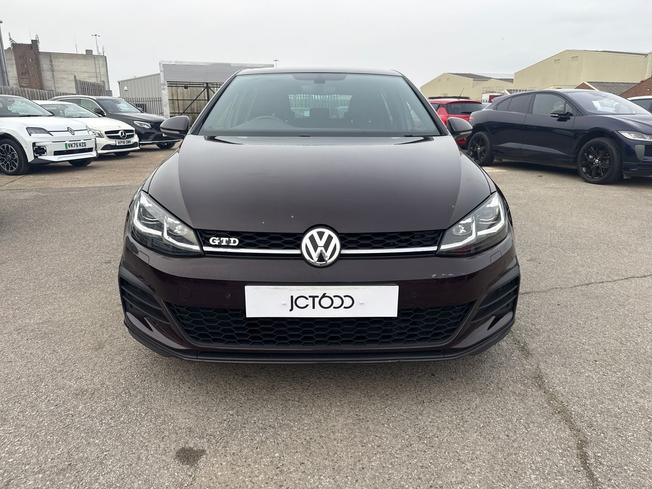 VOLKSWAGEN Golf Photo 22