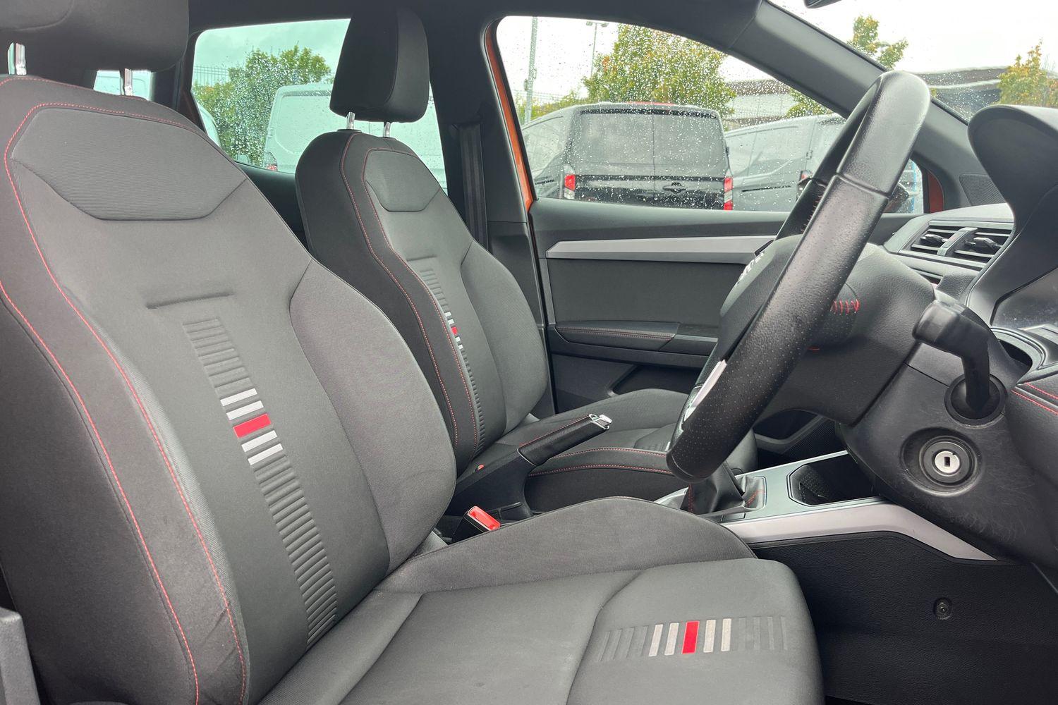 SEAT Arona Photo 16
