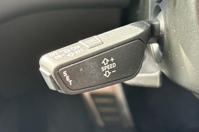 AUDI A6 Saloon Photo 55