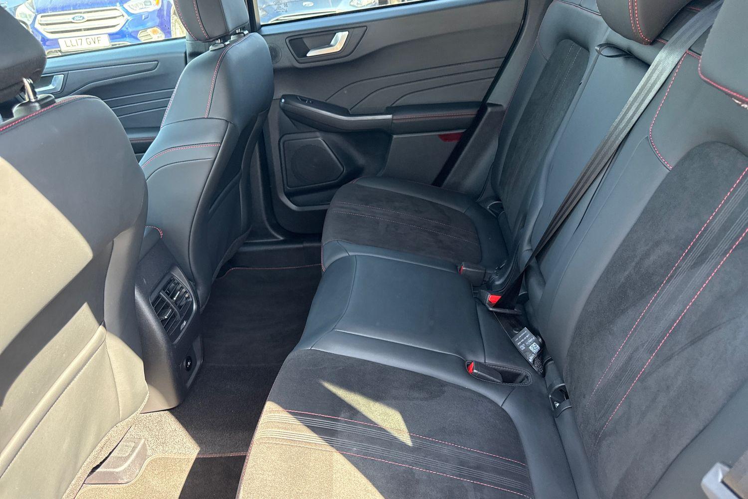 Ford KUGA Photo 19