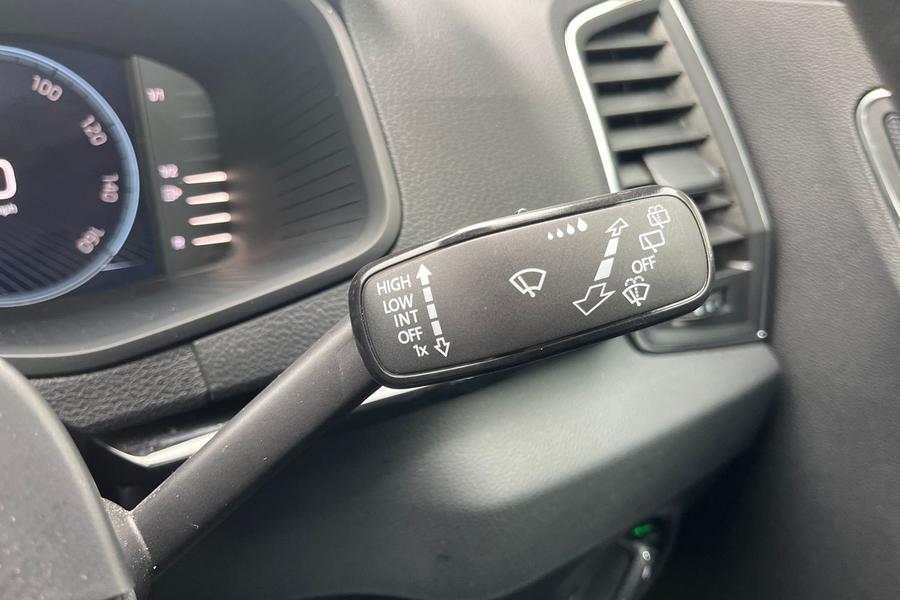 Skoda KAROQ Photo autoimg-878142b062ab4774ce13ed842f373cd85f3b595c.jpg