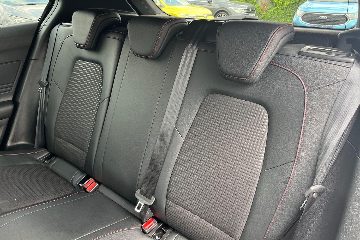 Ford FOCUS Photo 19
