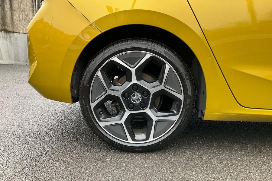 Vauxhall ASTRA Photo autoimg-8784028f8548105029ccf3b27ed90d9302605198.jpg