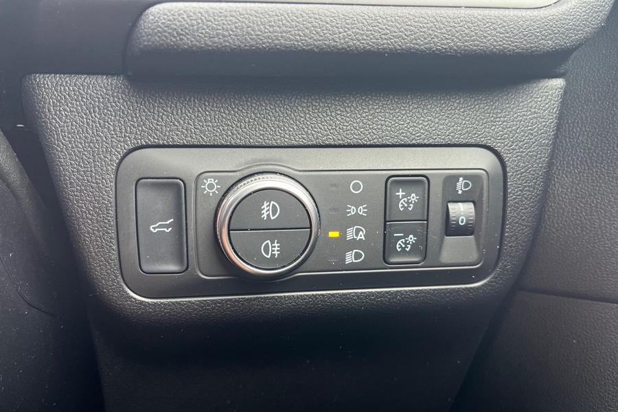Ford KUGA Photo autoimg-8789da02723d72f07c4825df1a0f950c9d15df3b.jpg