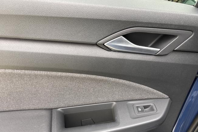 VOLKSWAGEN Golf Photo 32