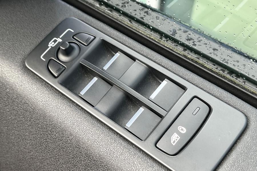 Land Rover DISCOVERY SPORT Photo autoimg-8798d98e250f7efcf2f52abaa9163da14d870467.jpg