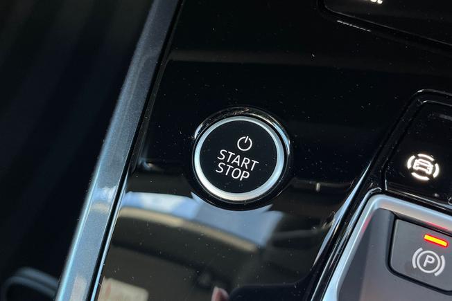 AUDI Q4 E-Tron Photo 21